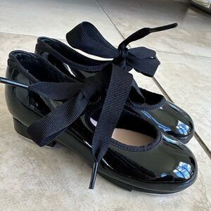 Tap shoes black for girl size 9
